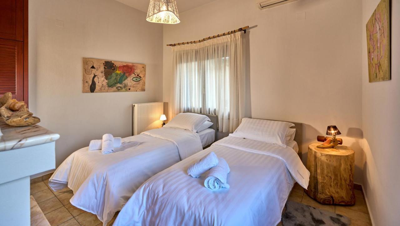 Thalassoxyla Mouressi Mouresi Ngoại thất bức ảnh